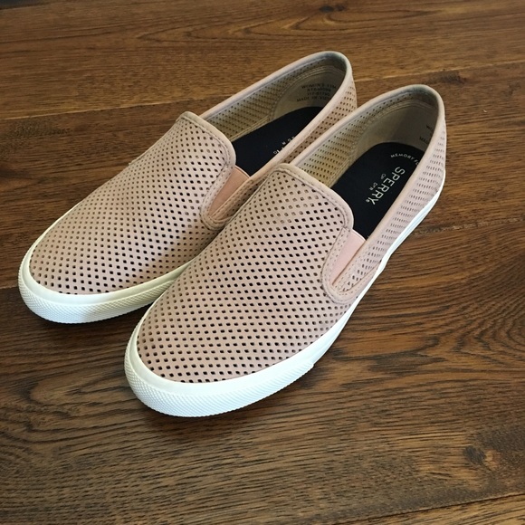 Sperry Seaside Perforated Slip On 